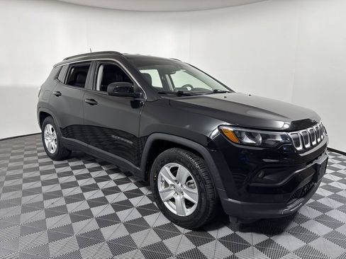 Used 2022 Jeep Compass Latitude image 15