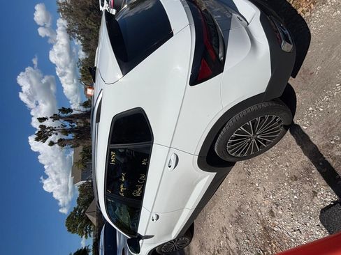 Used 2025 Volkswagen Taos SE image 8