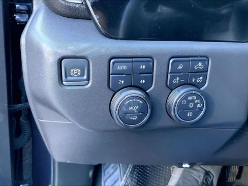 Used 2023 Chevrolet Silverado 1500 LTZ image 34