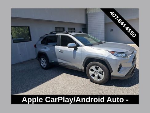 Used 2021 Toyota RAV4 XLE image 1