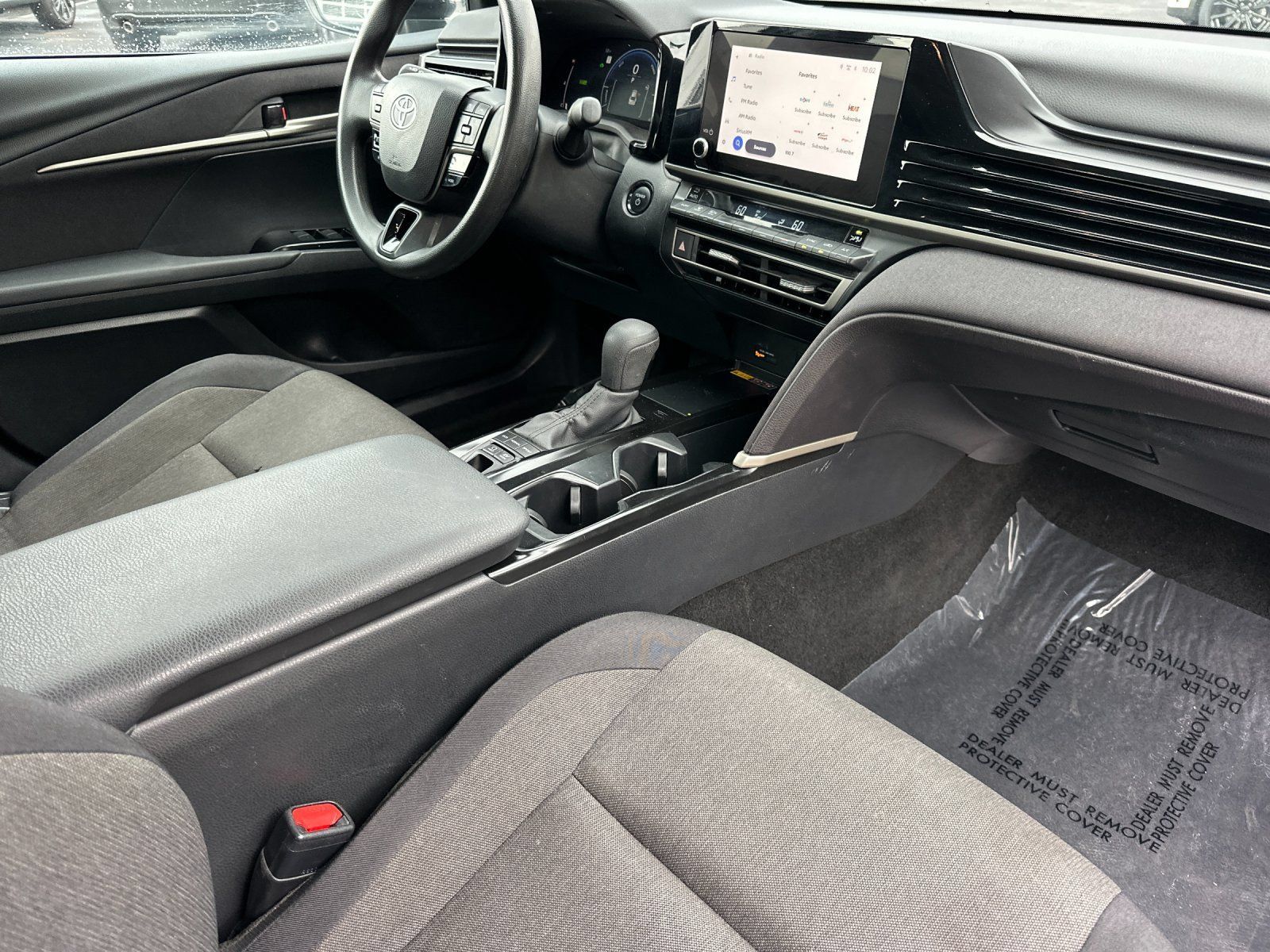 Used 2025 Toyota Camry LE FWD image 14