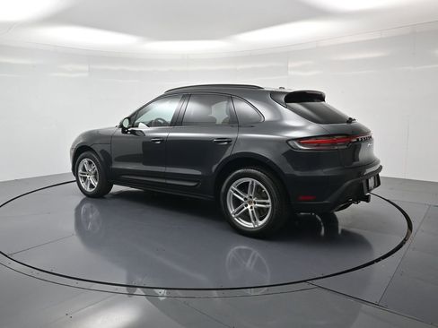 Certified 2026 Porsche Macan AWD/4WD image 3