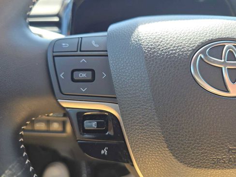 Certified 2025 Toyota Camry SE FWD image 33