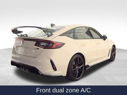 Used 2024 Honda Civic Type R image 5