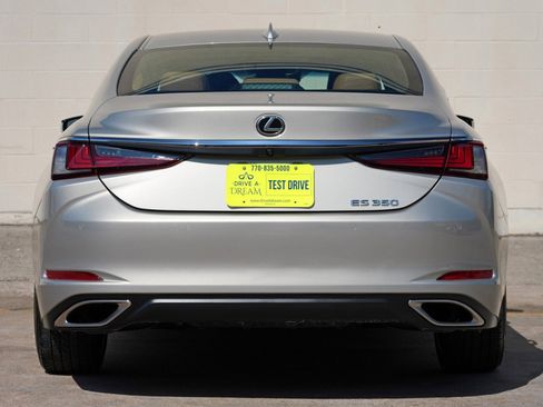 Used 2023 Lexus ES 350 w/ Premium Package FWD image 11