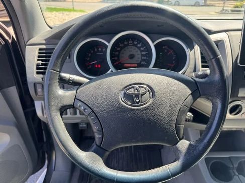 Used 2010 Toyota Tacoma 4x4 Access Cab V6 image 11