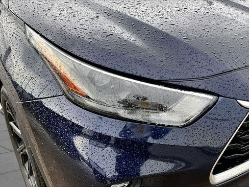 Used 2022 Toyota Highlander LE FWD image 27
