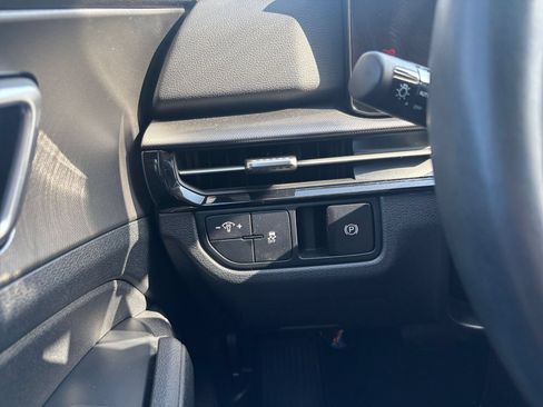 Used 2026 Kia Sportage LX FWD image 29