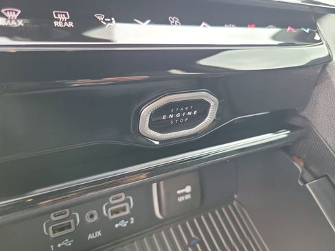 New 2026 Jeep Grand Cherokee L 2WD image 21