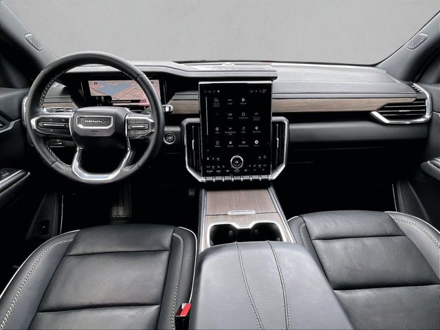 Used 2025 GMC Acadia Denali w/ LPO, Floor Liner Package FWD image 16