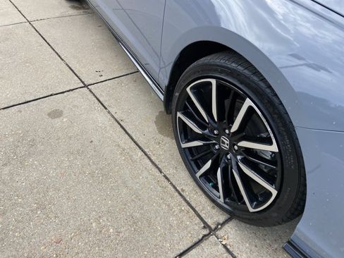 Used 2023 Honda Accord Touring image 32