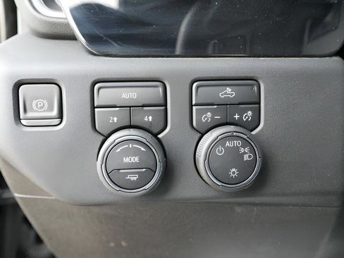 Used 2022 Chevrolet Silverado 1500 LT image 27