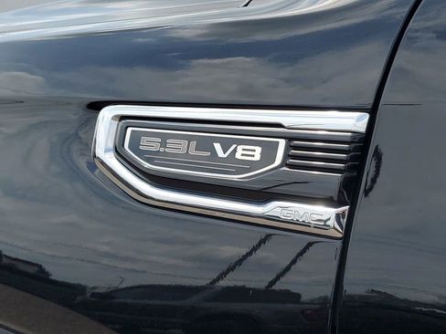 Used 2022 GMC Sierra 1500 SLT w/ SLT Premium Package AWD/4WD image 6