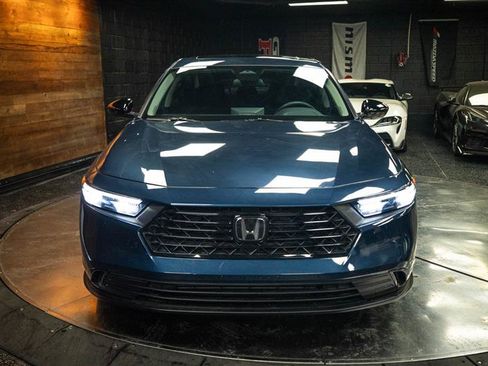 Used 2025 Honda Accord SE image 4