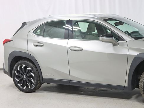 Used 2021 Lexus UX 250h w/ Premium Package AWD/4WD image 3