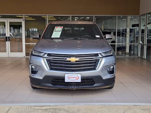 Used 2023 Chevrolet Traverse LT AWD/4WD image 2