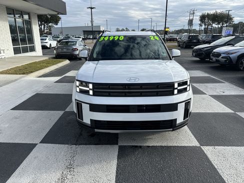 Used 2024 Hyundai Santa Fe Limited image 2