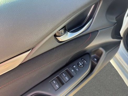 Used 2019 Honda Civic Si image 12