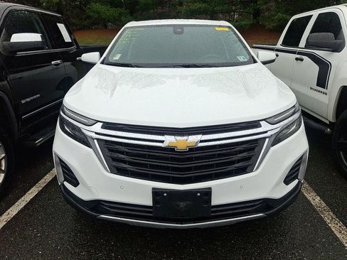 Certified 2024 Chevrolet Equinox LT w/ LPO, Floor Liner Package image 2