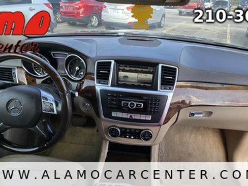 Used 2014 Mercedes-Benz GL 450 4MATIC w/ Lighting Package image 18