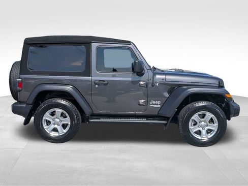 Used 2020 Jeep Wrangler Sport AWD/4WD image 3
