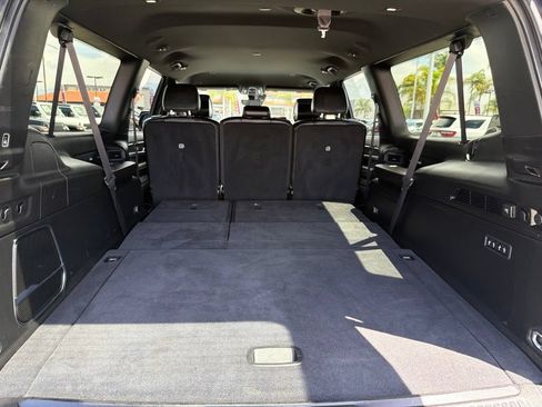 Used 2024 Jeep Wagoneer L Series II RWD image 26