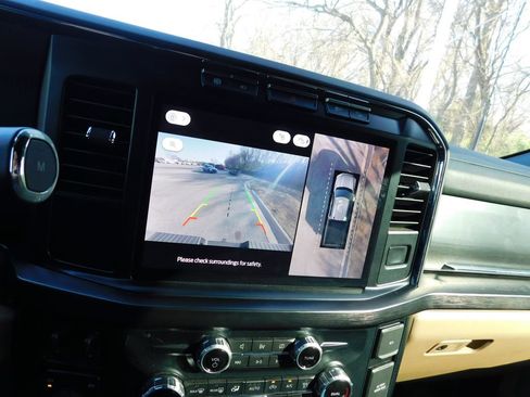 Used 2023 Ford F350 Lariat w/ Chrome Package image 10