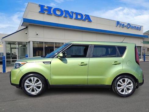 Used 2016 Kia Soul + w/ Audio Package FWD image 7