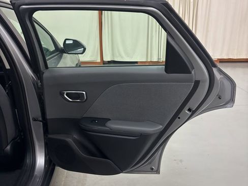 Used 2025 Kia K4 EX FWD image 30