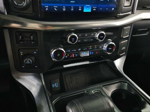 Used 2022 Ford F150 Raptor w/ Equipment Group 801A High AWD/4WD image 38
