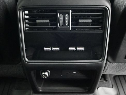 Certified 2025 Porsche Cayenne Turbo GT AWD/4WD image 8