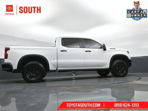 Used 2022 Chevrolet Silverado 1500 ZR2 w/ Technology Package image 39