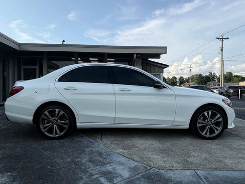 Used 2019 Mercedes-Benz C 300 4MATIC Sedan image 5