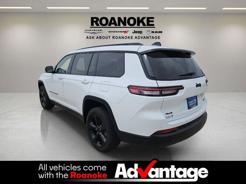 Used 2024 Jeep Grand Cherokee L Limited w/ Luxury Tech Group II AWD/4WD image 14