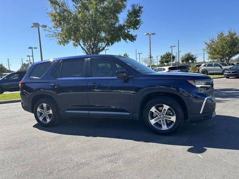 Certified 2024 Honda Pilot EX-L image 8