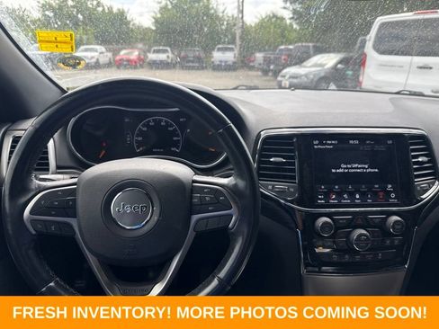 Used 2020 Jeep Grand Cherokee Altitude AWD/4WD image 8