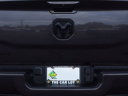 Used 2024 RAM 2500 Limited image 28