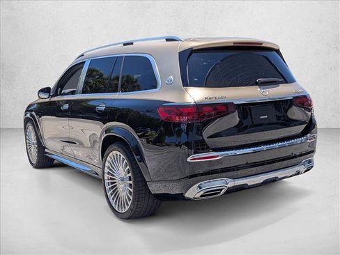 Used 2024 Mercedes-Benz Maybach GLS 600 4MATIC image 7