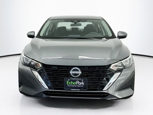 Used 2025 Nissan Sentra S FWD image 2