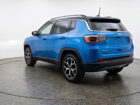 Used 2025 Jeep Compass Limited AWD/4WD image 6