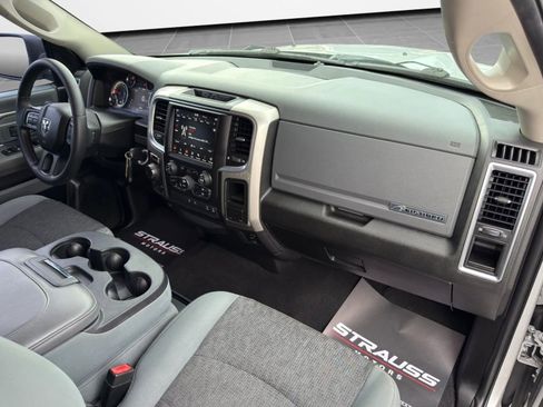 Used 2019 RAM 1500 Big Horn image 25