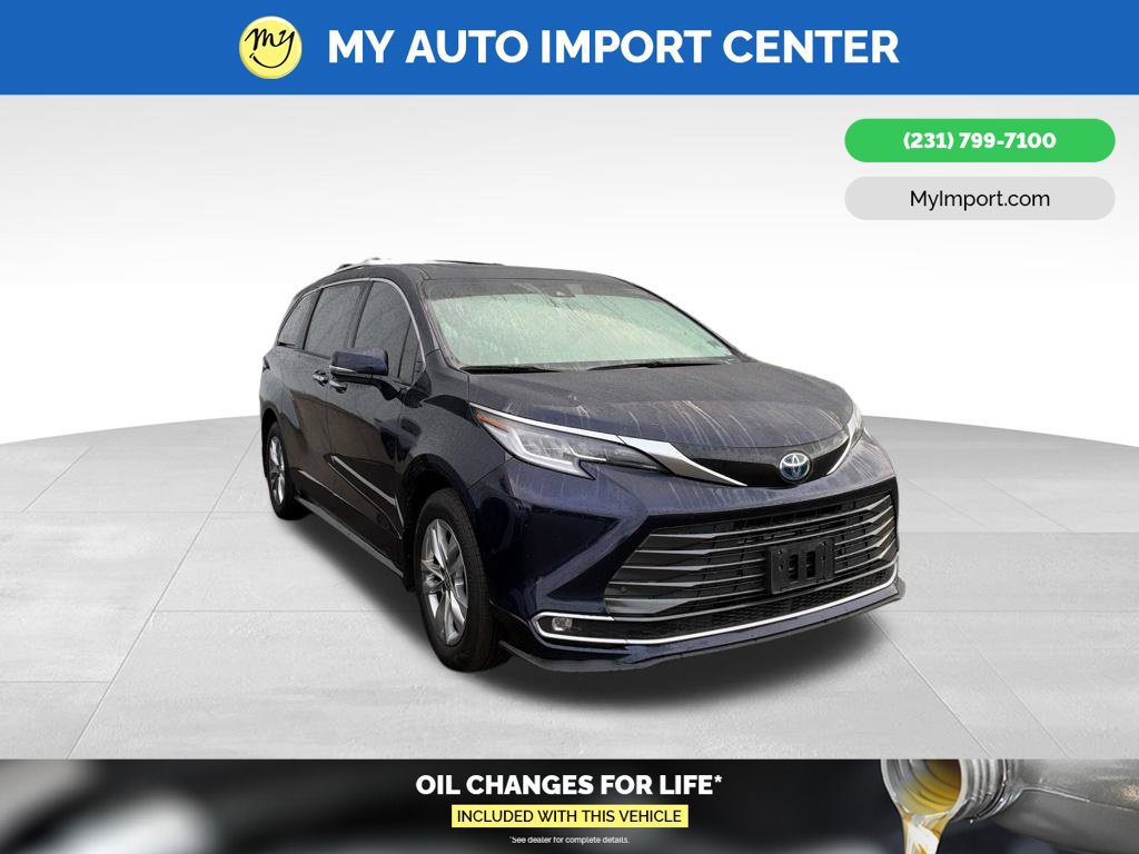 Used 2025 Toyota Sienna Limited AWD/4WD image 1