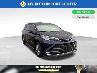 Used 2025 Toyota Sienna Limited
