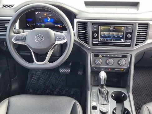 Used 2022 Volkswagen Atlas Cross Sport SE image 27