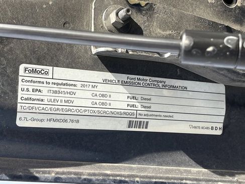 Used 2017 Ford F250 Lariat w/ Chrome Package image 30