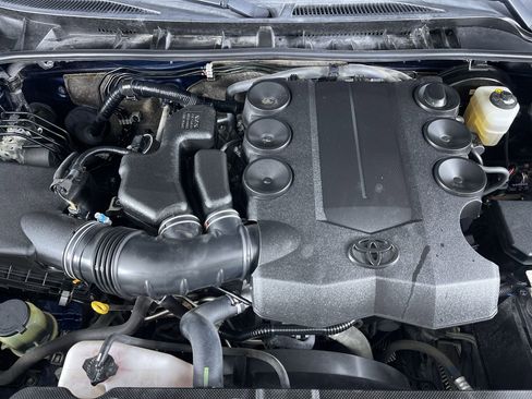 Used 2019 Toyota 4Runner SR5 image 27