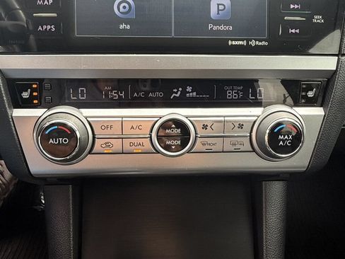 Used 2016 Subaru Outback 2.5i Limited AWD/4WD image 39