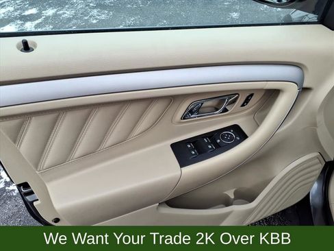 Used 2018 Ford Taurus SE image 10