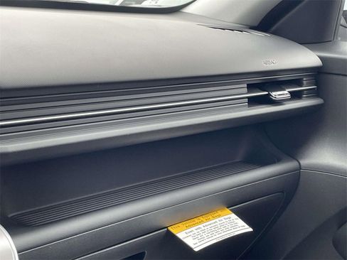 New 2026 Hyundai Kona SE image 30