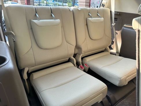 Used 2011 Lexus GX 460 image 23